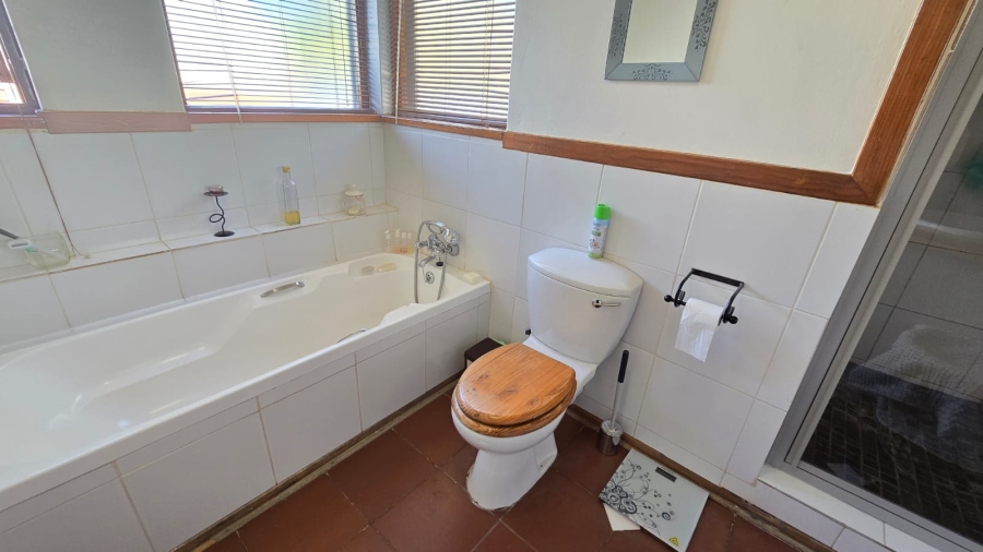 3 Bedroom Property for Sale in Pentagon Park Free State
